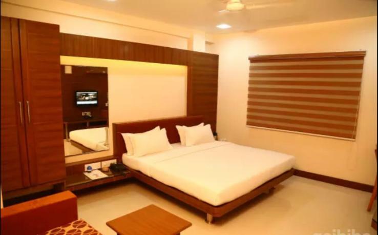 Hotel Gk Palace Bhopal Exterior photo